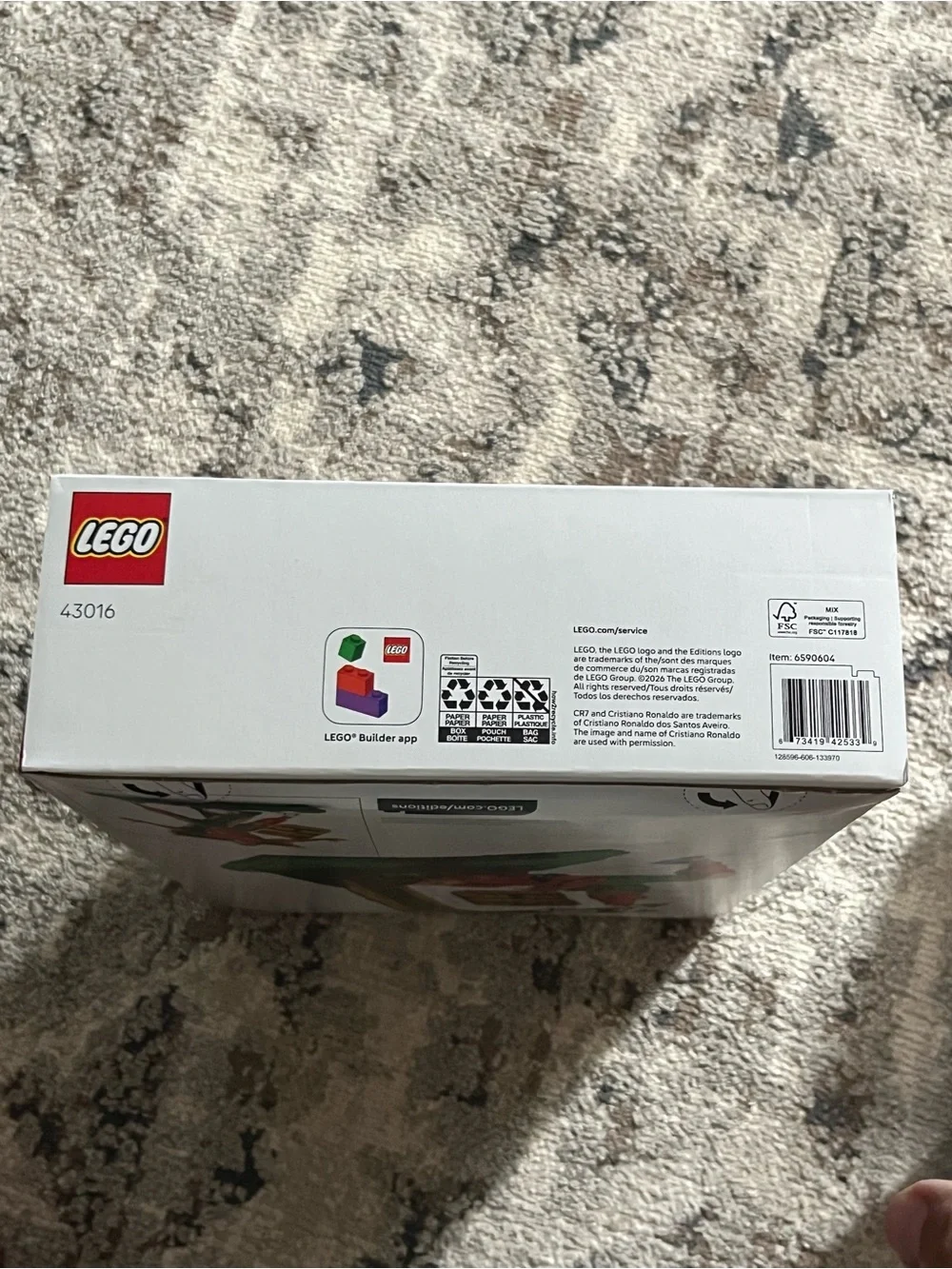 LEGO Cristiano Ronaldo Statue 43016 New - Picture 4 of 6